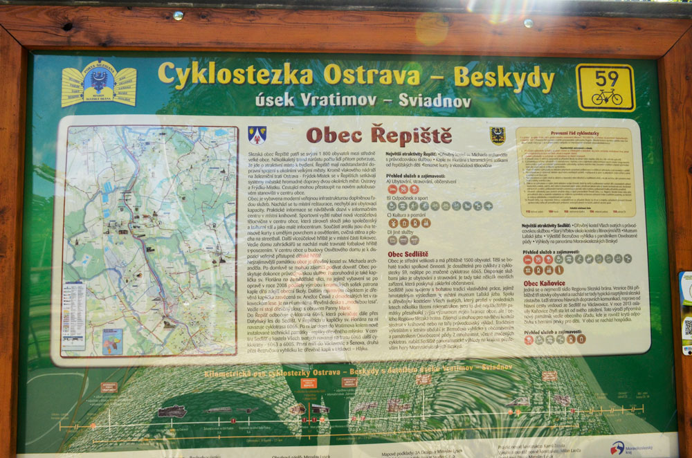 informační cedule o cyklostezce Ostrava - Beskydy